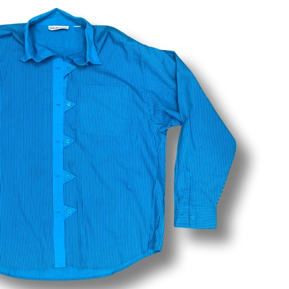 Funky Triangular-Buttonhole Blouse - image 1